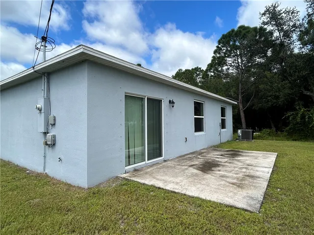 $2,000 | 8046 104th Court, Vero Beach, FL 32967