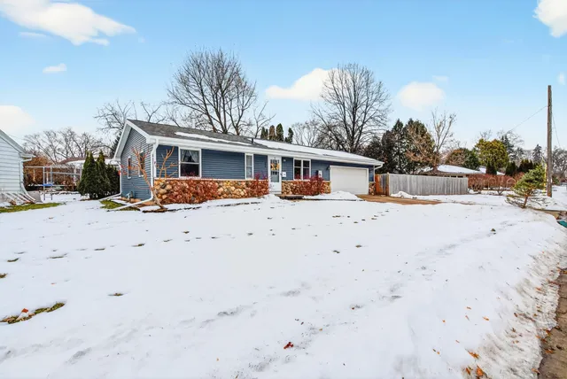 $245,000 | 345 River Drive, Appleton, WI 54915