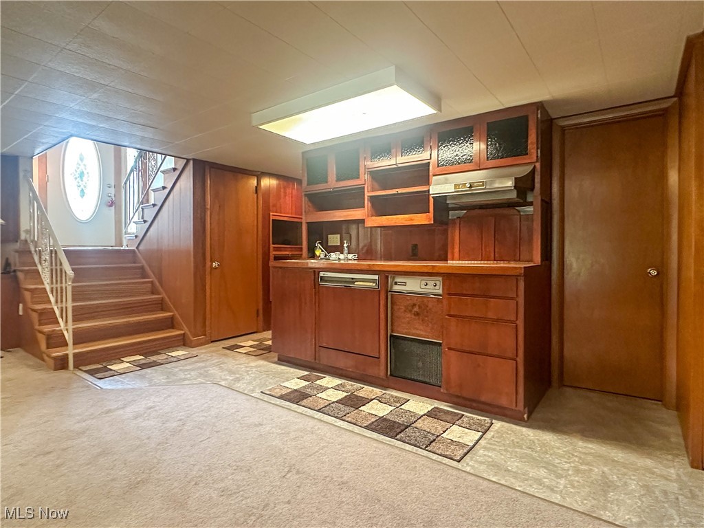 4875 Cadwallader-Sonk Road Fowler, OH 44418 - Photo 37 of 50 Lower Level Rec Room With Kitchenette