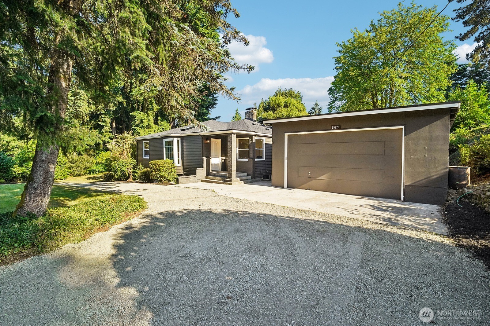 15825 Southeast 116th Street Renton, WA 98059 - Photo 2 of 38 Gallery Image 2