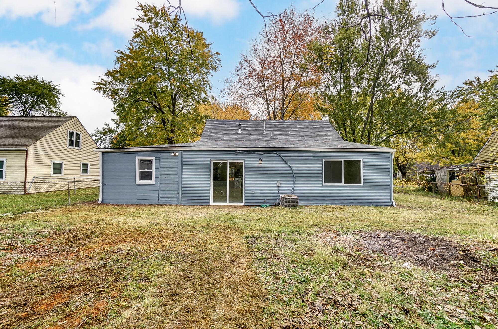 979 Antwerp Road Whitehall, OH 43213 - Photo 35 of 41 037