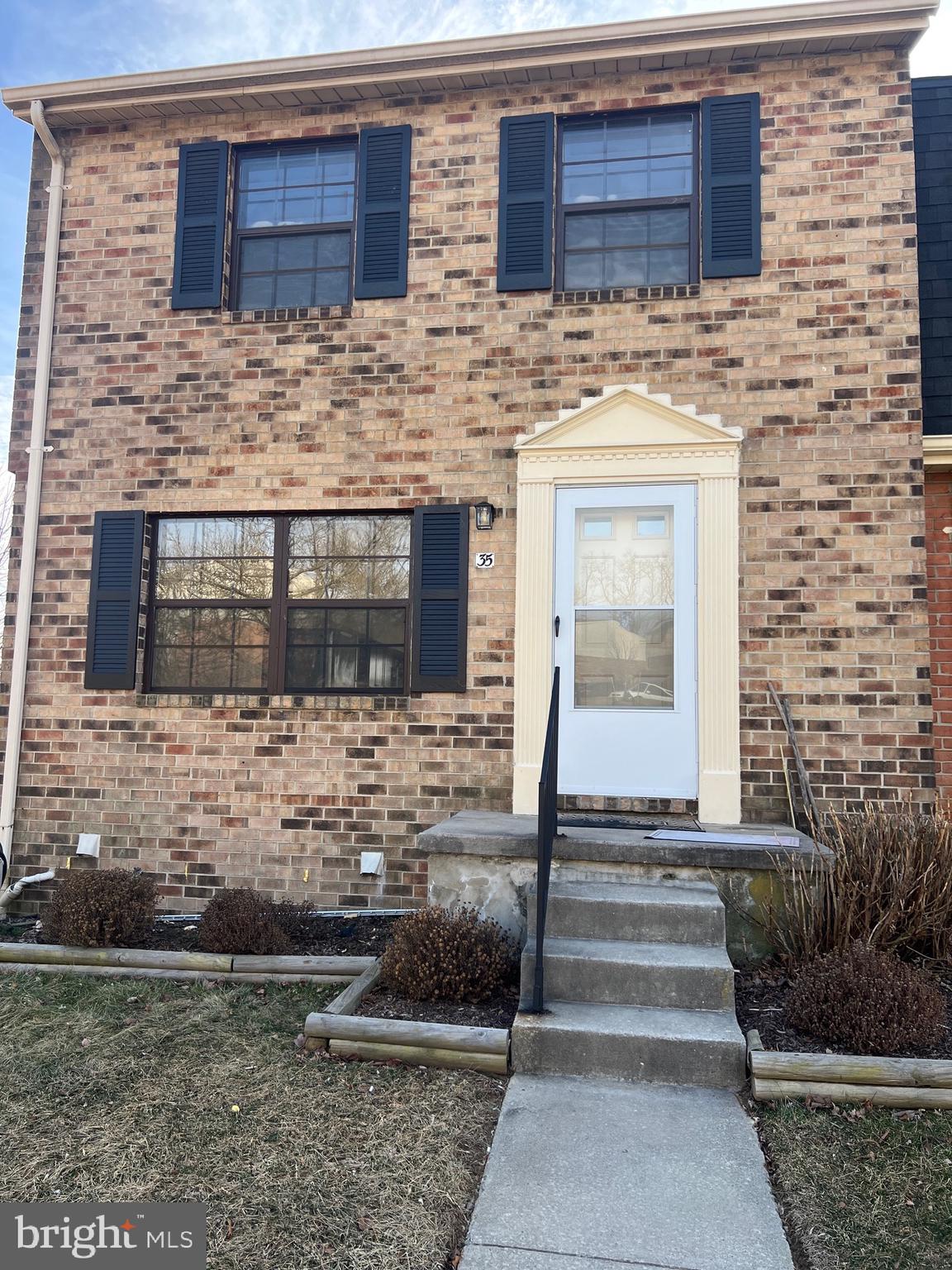 35 Heather Hill Road Catonsville, MD 21228 - Photo 2 of 16