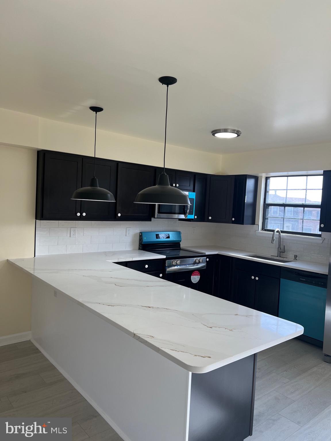 35 Heather Hill Road Catonsville, MD 21228 - Photo 3 of 16