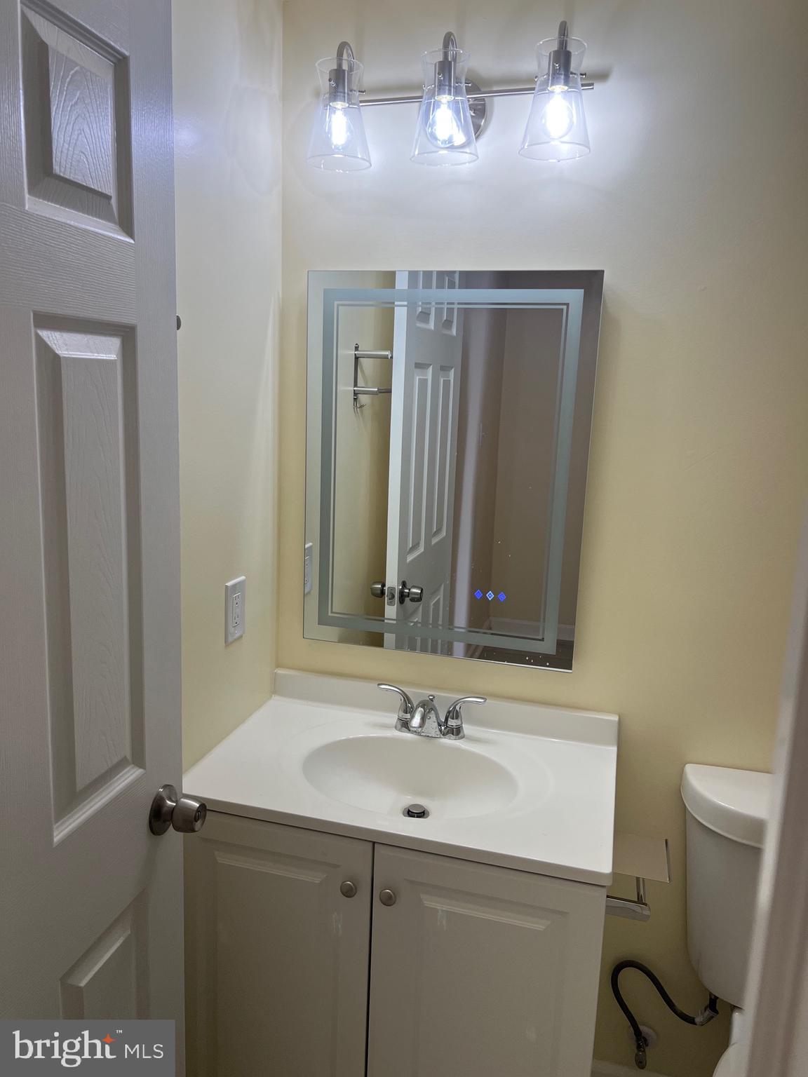 35 Heather Hill Road Catonsville, MD 21228 - Photo 8 of 16