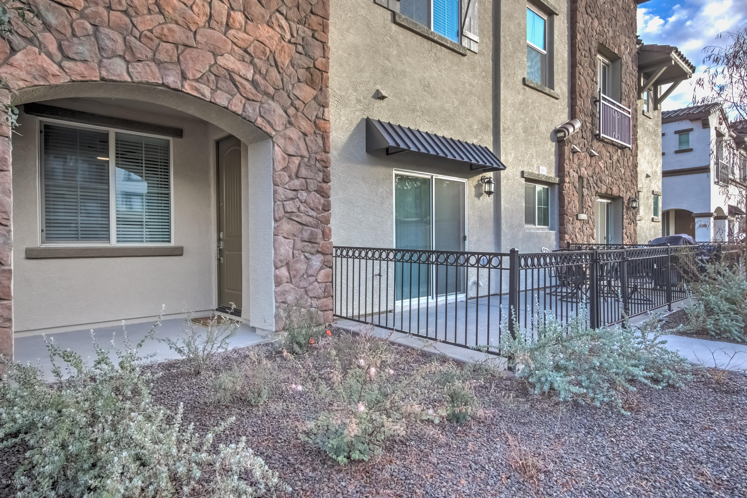 1885 East Frye Road, Unit 102 Gilbert, AZ 85295 - Photo 2 of 34 1885 E Frye Rd #102-2