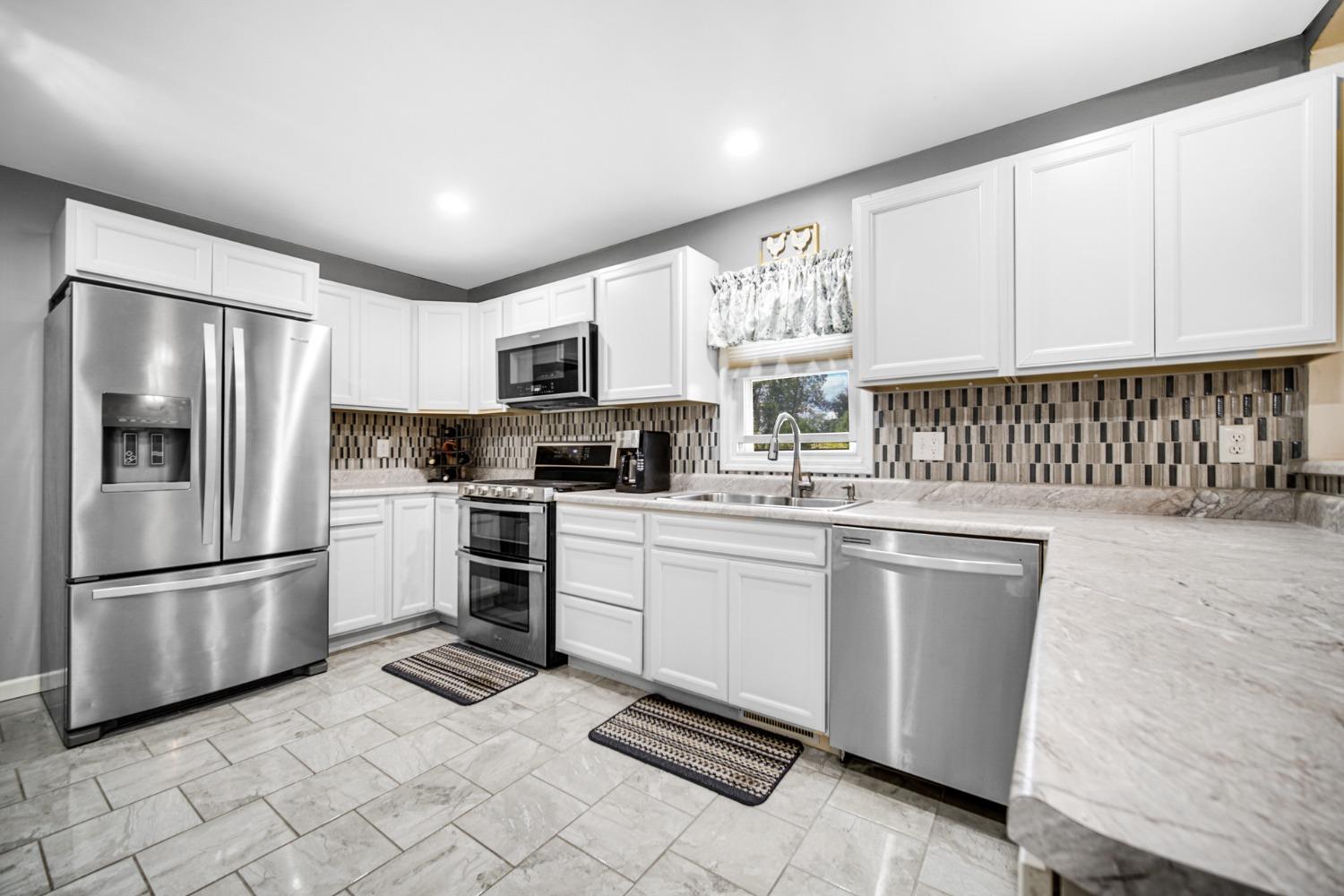 4808 North Fail Road La Porte, IN 46350 - Photo 11 of 26 1500x1000