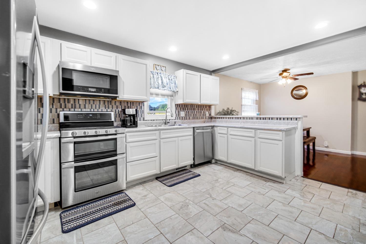4808 North Fail Road La Porte, IN 46350 - Photo 12 of 26 1500x1000