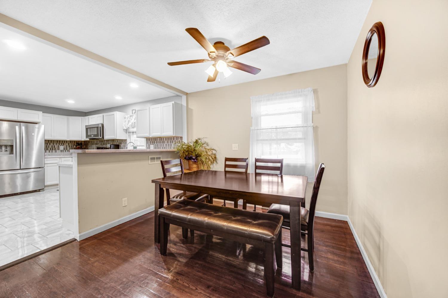 4808 North Fail Road La Porte, IN 46350 - Photo 9 of 26 1500x1000