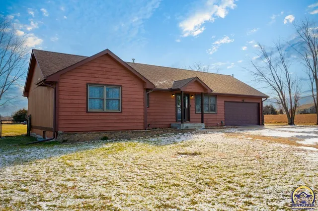 $299,000 | 15456 South Paulen Road, Overbrook, KS 66524