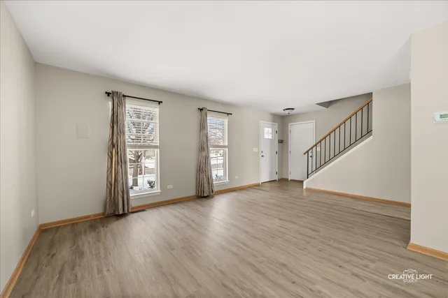 $2,900 | 2477 Smithfield Court, Aurora, IL 60503