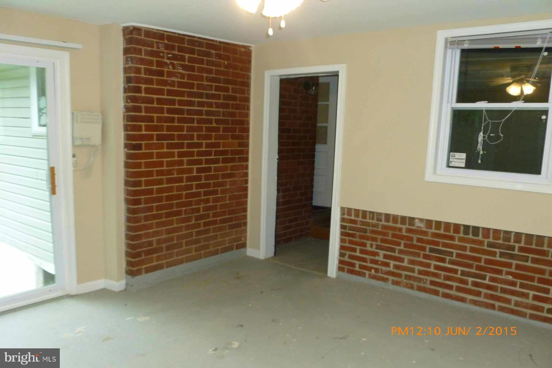 7714 Beechnut Road Capitol Heights, MD 20743 - Photo 9 of 30 Sun Room