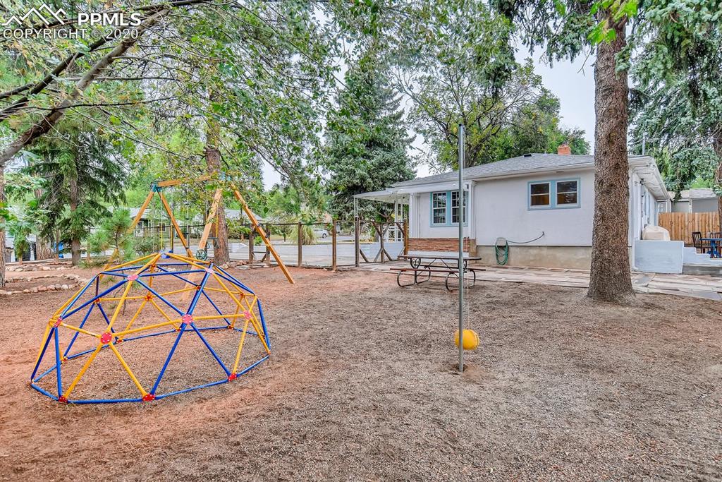 917 Prairie Road Colorado Springs, CO 80909 - Photo 22 of 27 Fun for children and adult!