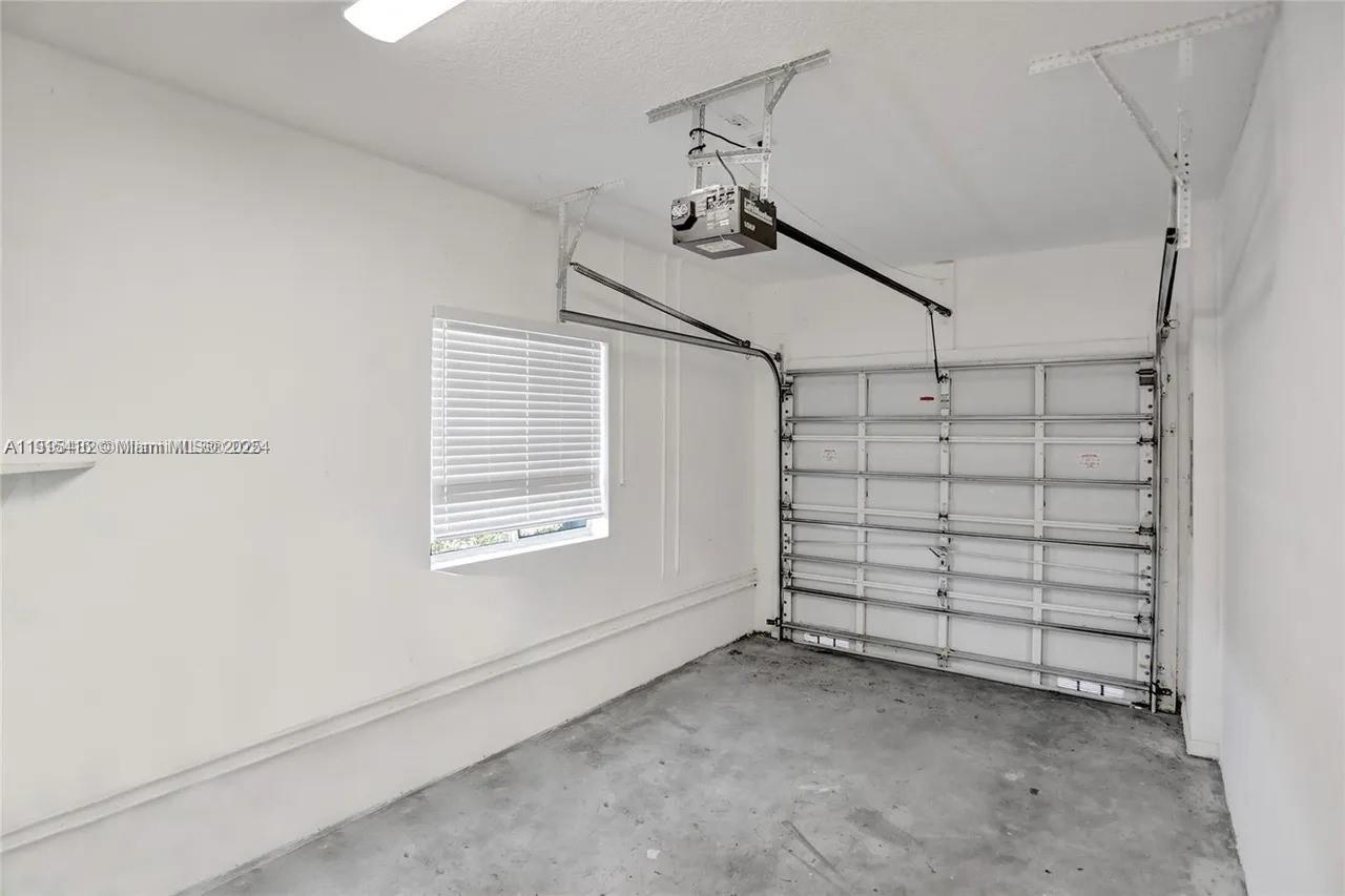 2802 Southwest 128th Way Miramar, FL 33027 - Photo 19 of 37 a view of a small space