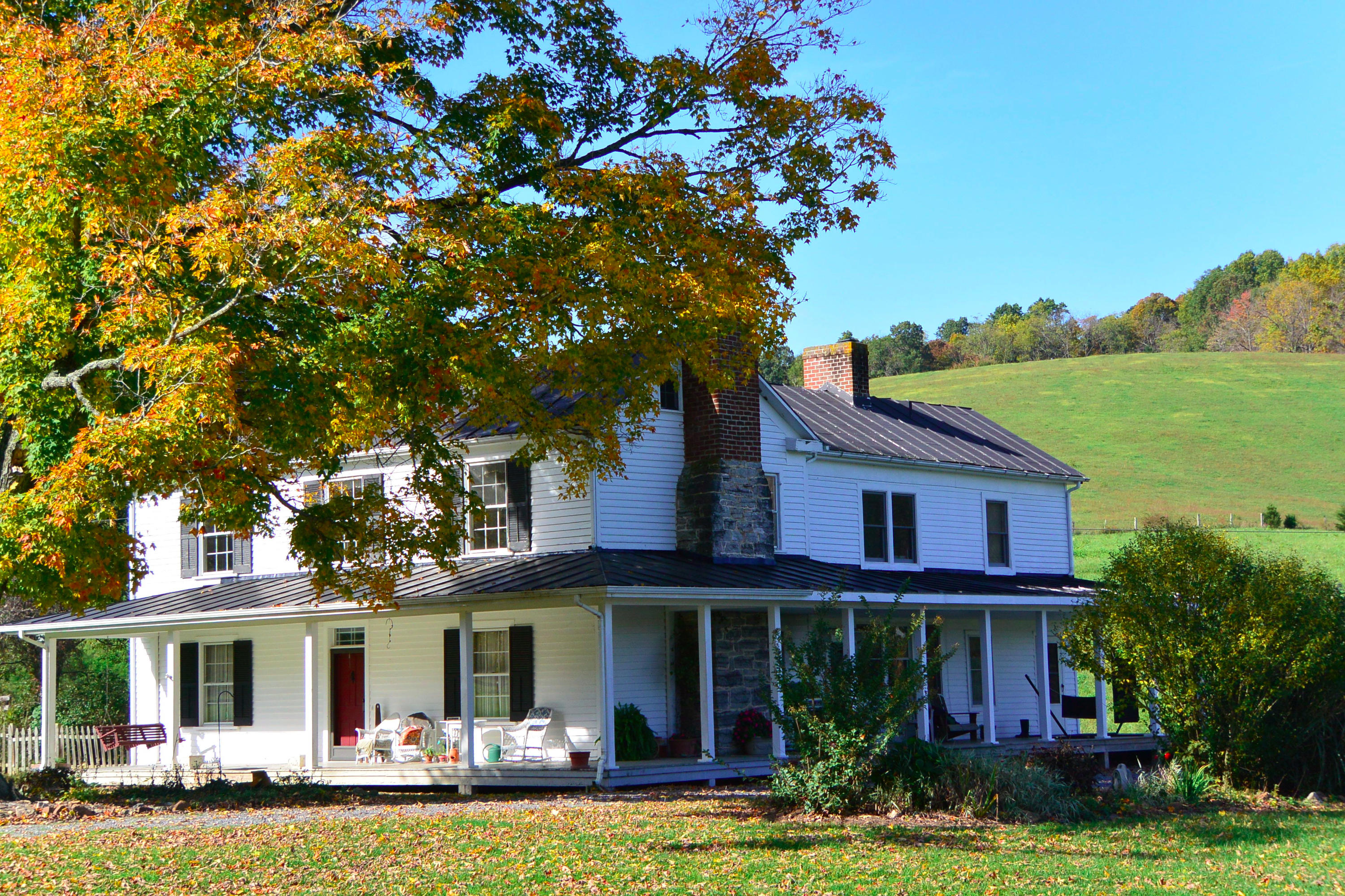 546 Springbranch Road Lexington, VA 24450 - Photo 2 of 8 DSC_6760