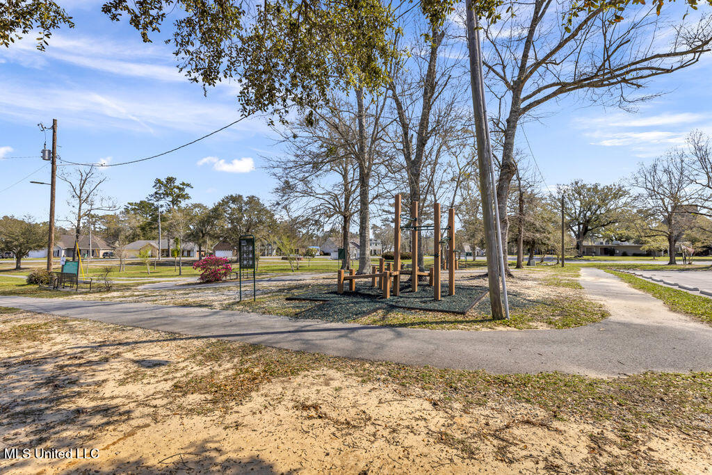 204 Fairway Villas Diamondhead, MS 39525 - Photo 21 of 46 87010BeauxVueCt-42
