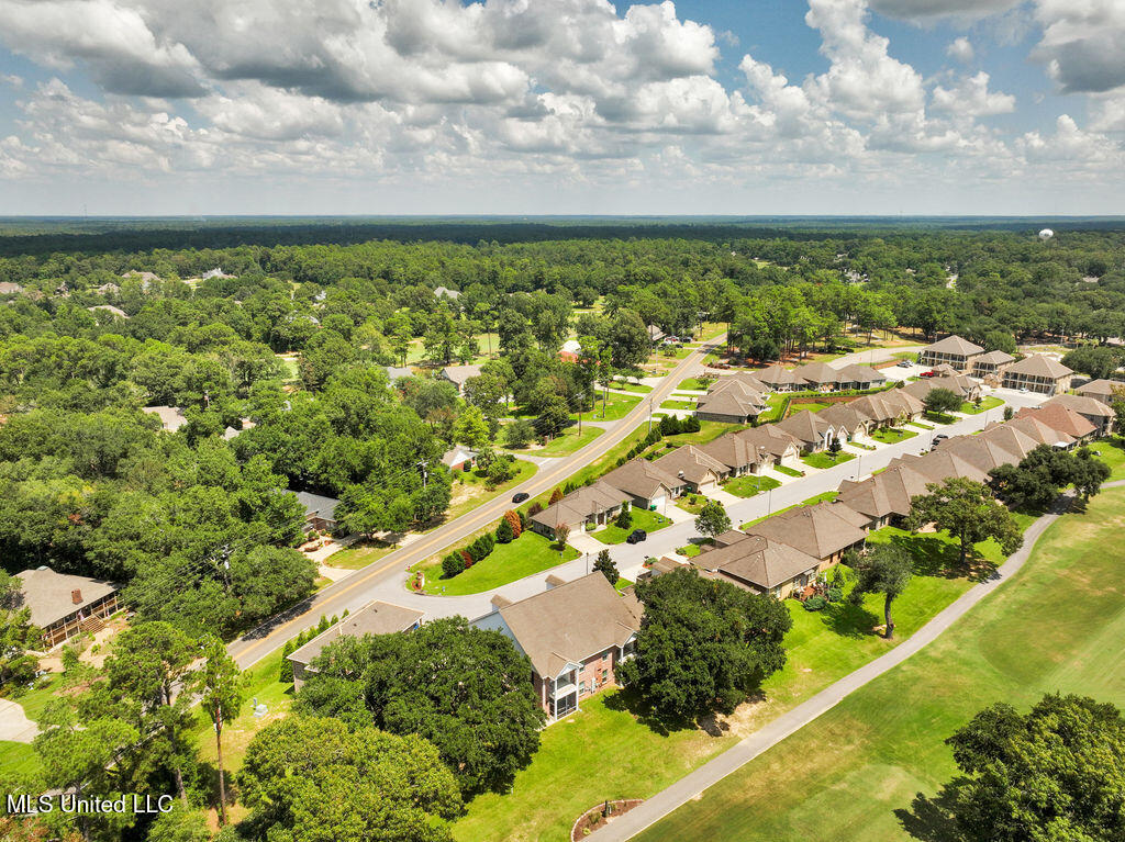 204 Fairway Villas Diamondhead, MS 39525 - Photo 4 of 46 204FairwayVillas-4