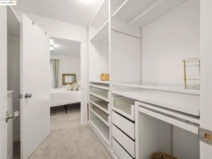 $329,000 | 1321 Webster Street, Unit D212, Alameda, CA 94501