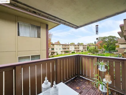 $329,000 | 1321 Webster Street, Unit D212, Alameda, CA 94501