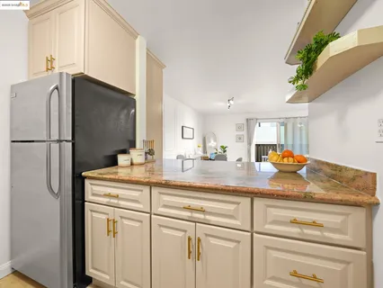 $329,000 | 1321 Webster Street, Unit D212, Alameda, CA 94501