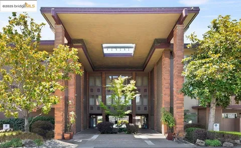 $329,000 | 1321 Webster Street, Unit D212, Alameda, CA 94501
