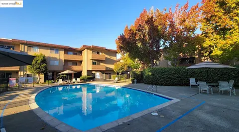 $329,000 | 1321 Webster Street, Unit D212, Alameda, CA 94501