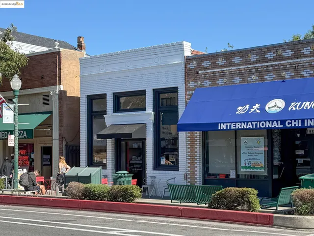 $329,000 | 1321 Webster Street, Unit D212, Alameda, CA 94501