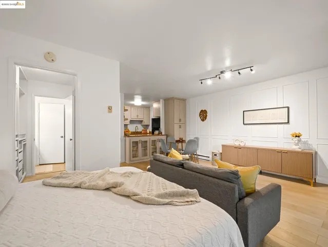 $329,000 | 1321 Webster Street, Unit D212, Alameda, CA 94501