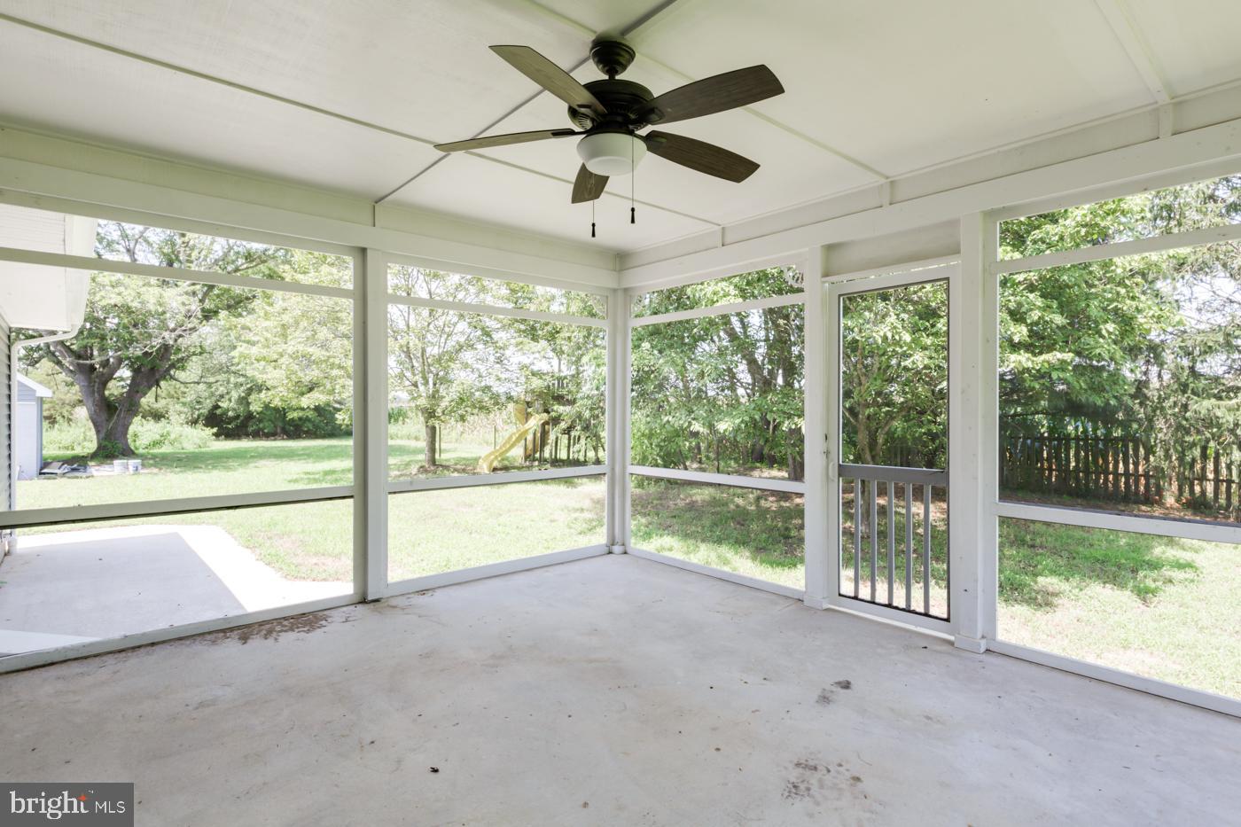 20505 Hummingbird Road Ellendale, DE 19941 - Photo 24 of 29 Porch