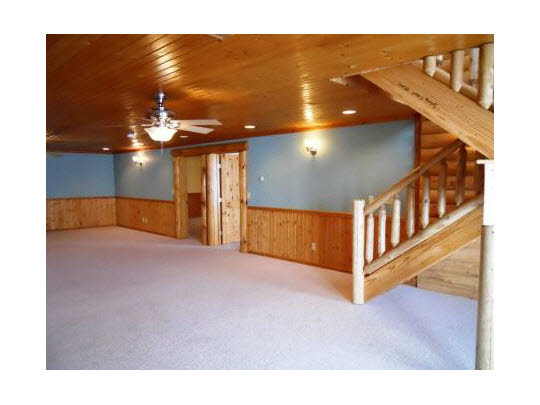 4149 East 50th Road Mendota, IL 61342 - Photo 8 of 13 a view of entryway