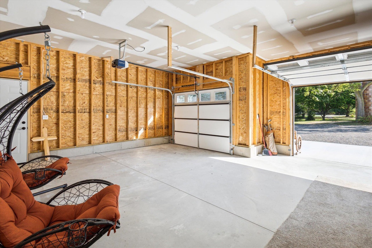 2434 South Cochran Road Charlotte, MI 48813 - Photo 34 of 65 Gallery Image 34