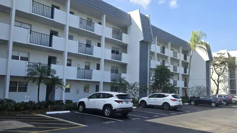 $139,900 | 6080 Northwest 44th Street, Unit 214, Lauderhill, FL 33319