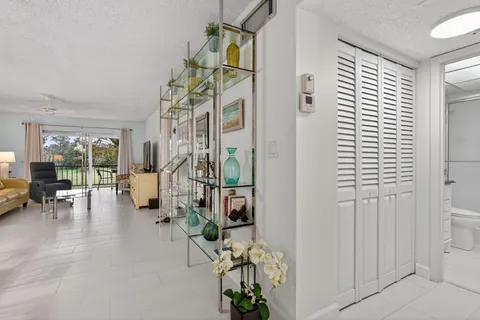 $139,900 | 6080 Northwest 44th Street, Unit 214, Lauderhill, FL 33319