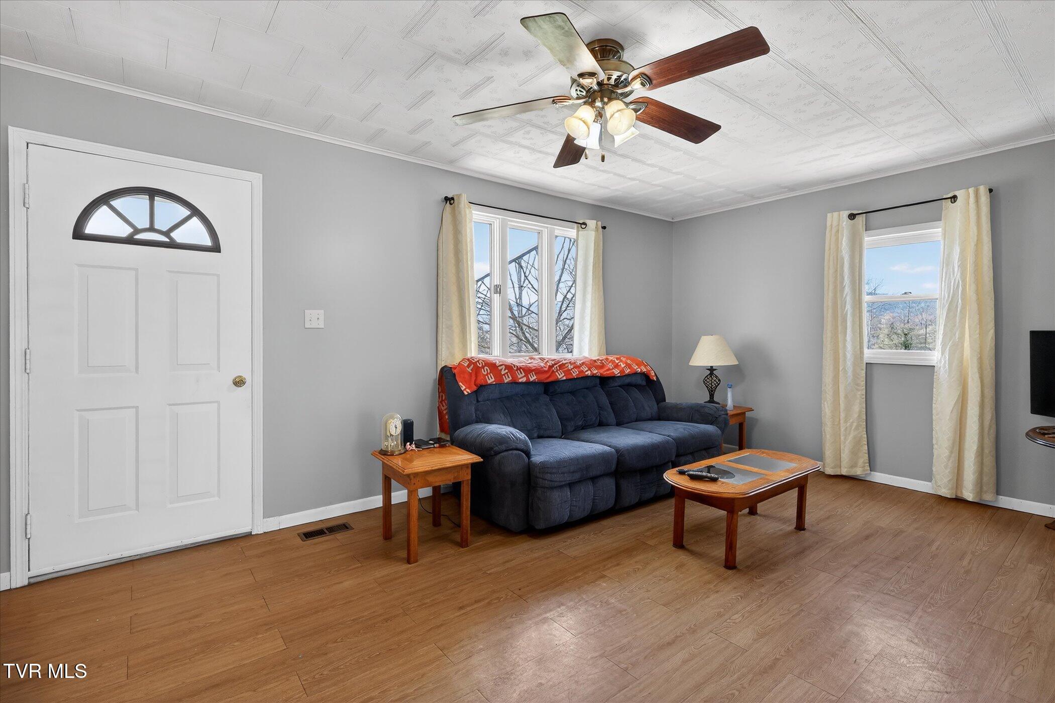 122 Haines Road Erwin, TN 37650 - Photo 9 of 29 06-122-Haines-Rd-Erwin-TN-37650-WindowSt