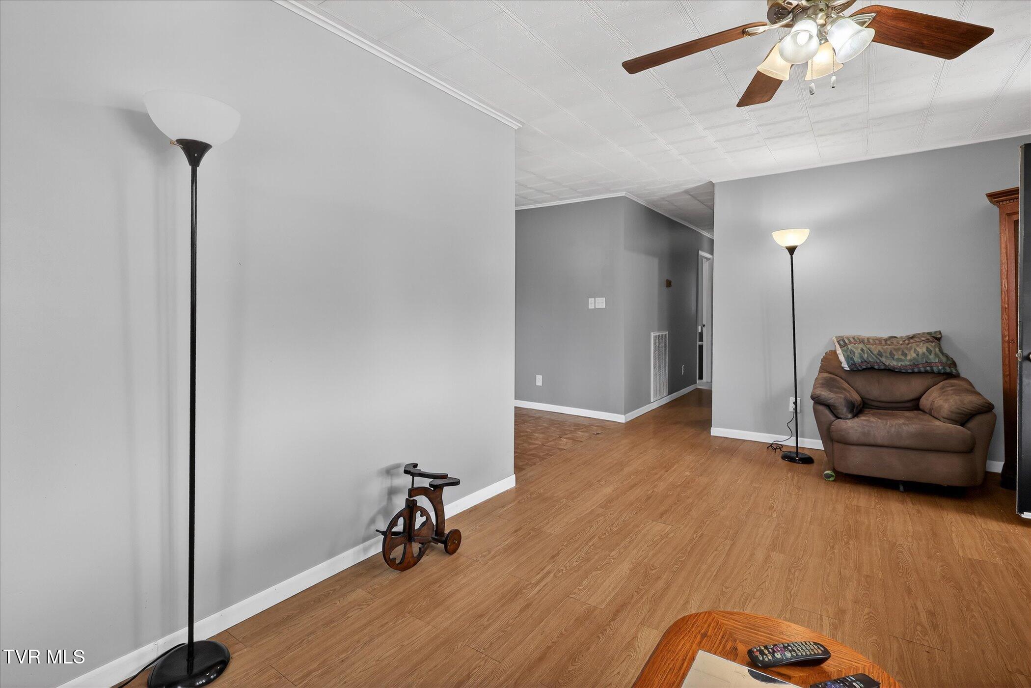 122 Haines Road Erwin, TN 37650 - Photo 10 of 29 08-122-Haines-Rd-Erwin-TN-37650-WindowSt