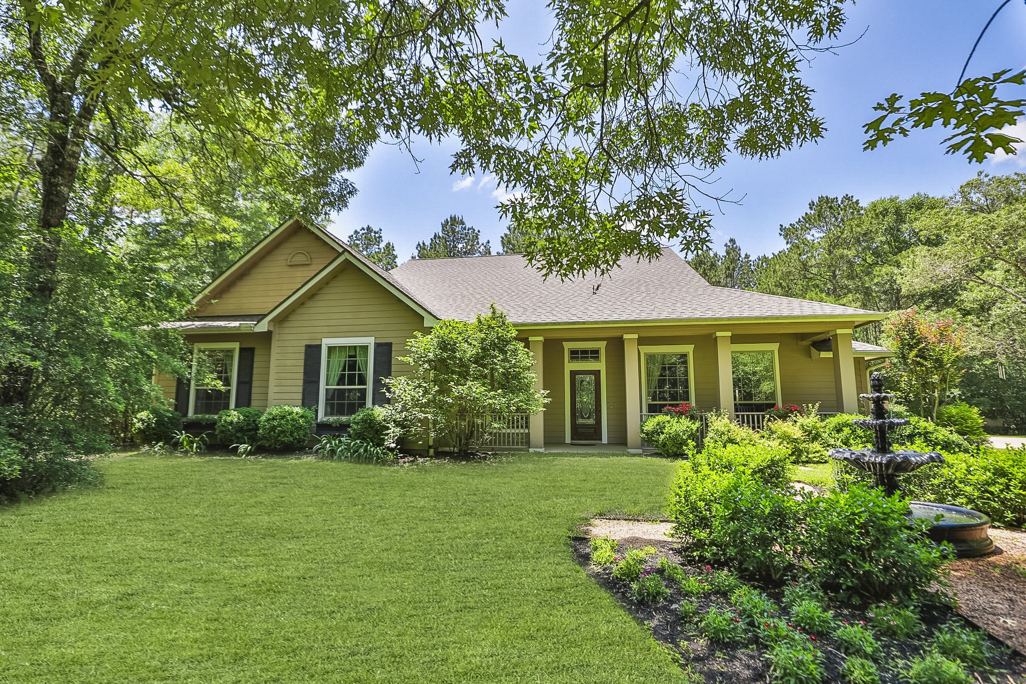 7514 Saddle Blanket Drive Waller, TX 77484 - Photo 2 of 50 Welcome home to 7514 Saddle Blanket. Stunning well maintained house that is located on a secluded cul-de-sac. Bring the horses with 4.05+/- acres, there is plenty of room to roam.