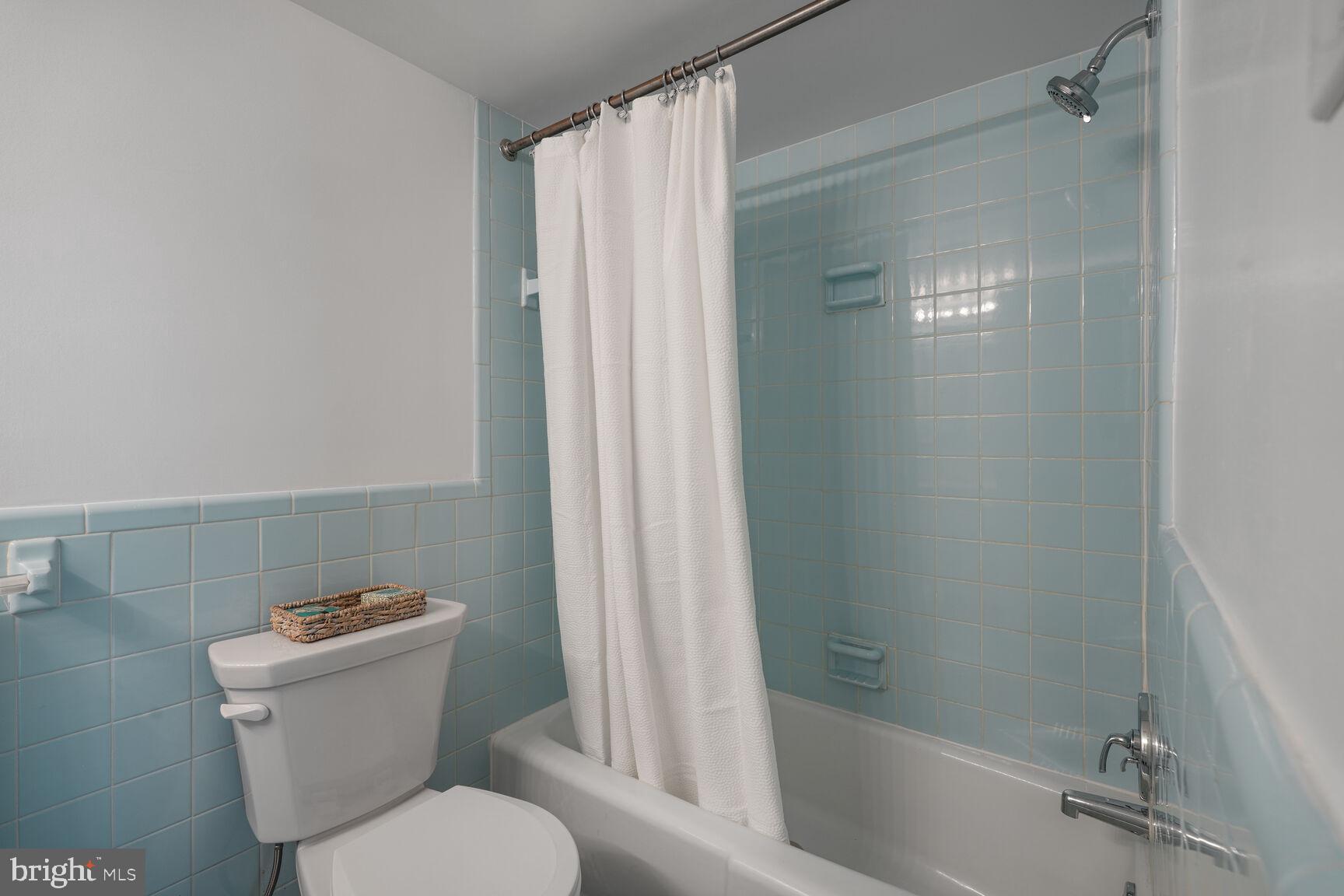 5101 River Road, Unit 1106 Bethesda, MD 20816 - Photo 15 of 41