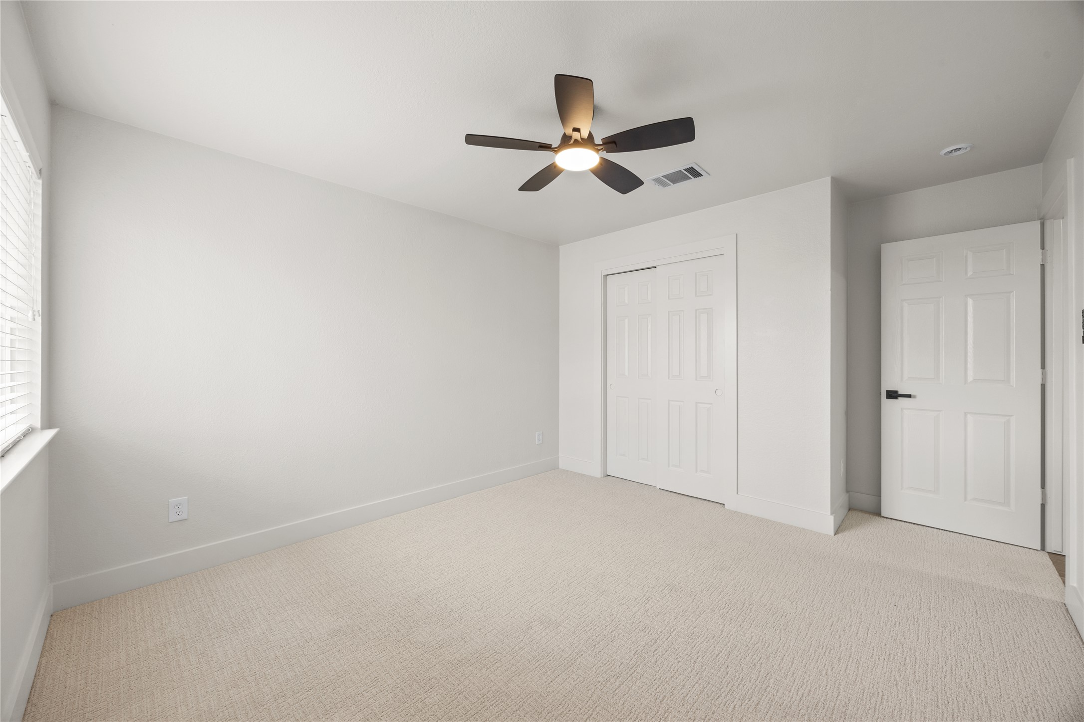 117 Waterloo Drive Kyle, TX 78640 - Photo 23 of 39 a view of an empty room