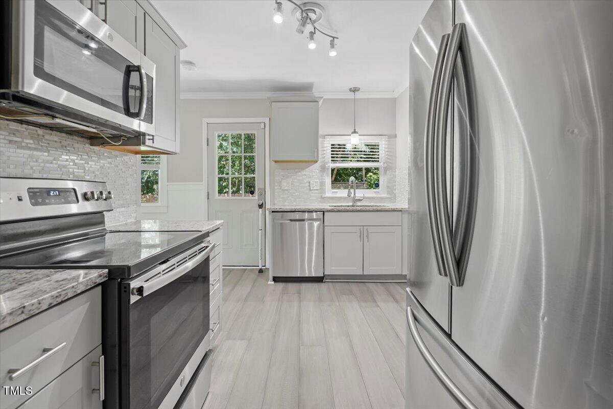 1201 Bacon Street Durham, NC 27703 - Photo 7 of 26 10-DSC04284