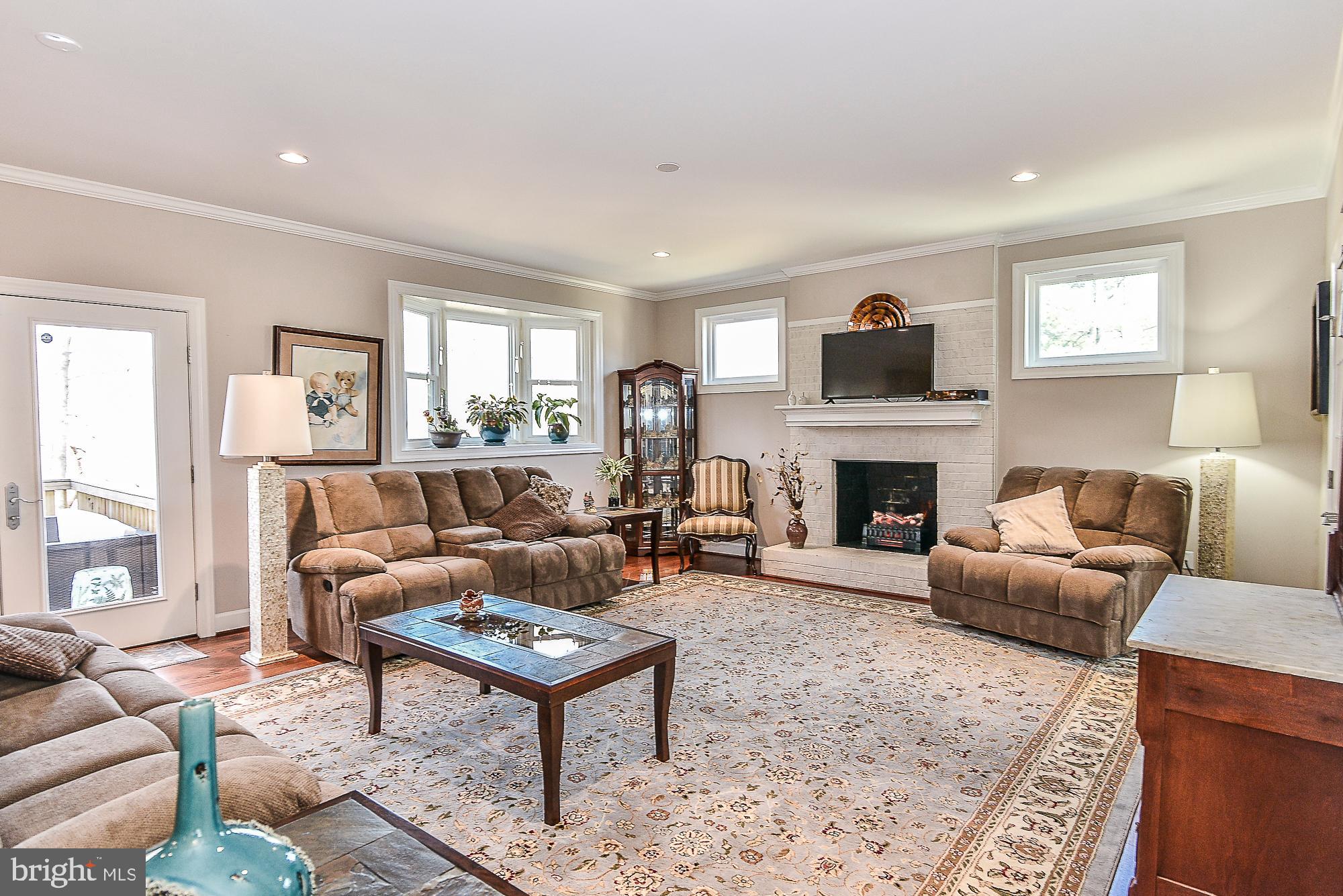 7823 Roundabout Way Springfield, VA 22153 - Photo 15 of 66 Gallery Image 15