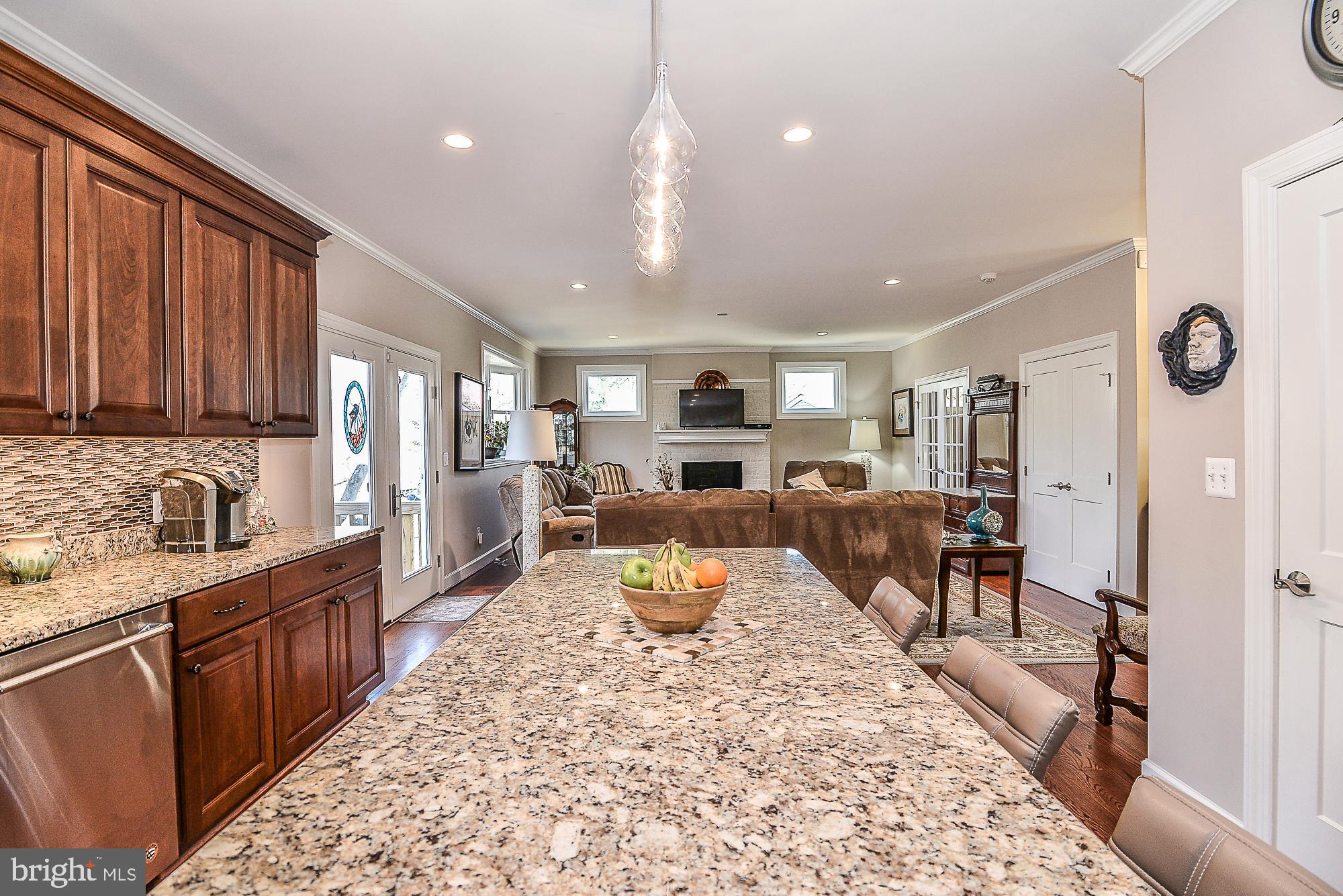 7823 Roundabout Way Springfield, VA 22153 - Photo 25 of 66 Gallery Image 25
