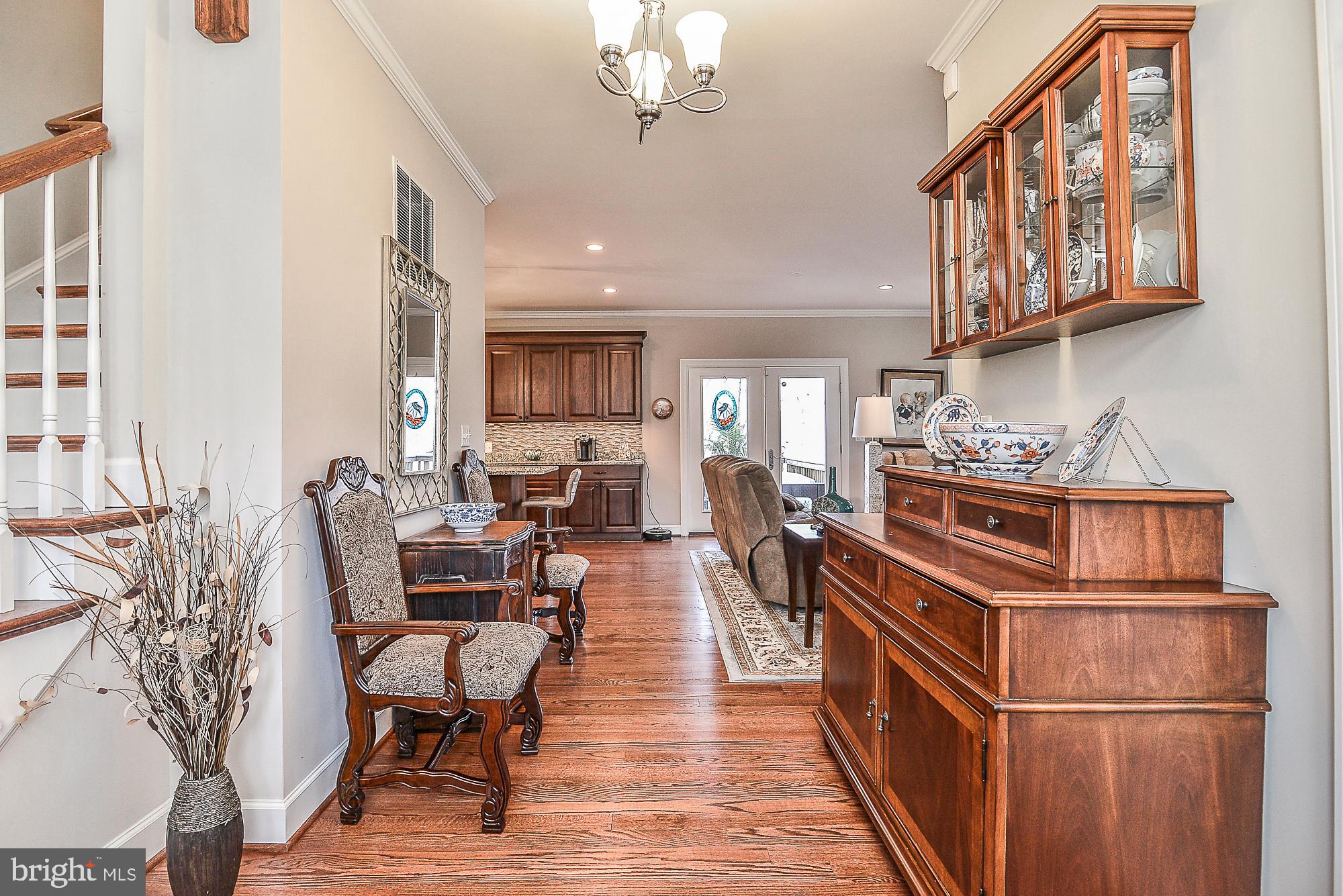 7823 Roundabout Way Springfield, VA 22153 - Photo 6 of 66 Gallery Image 6