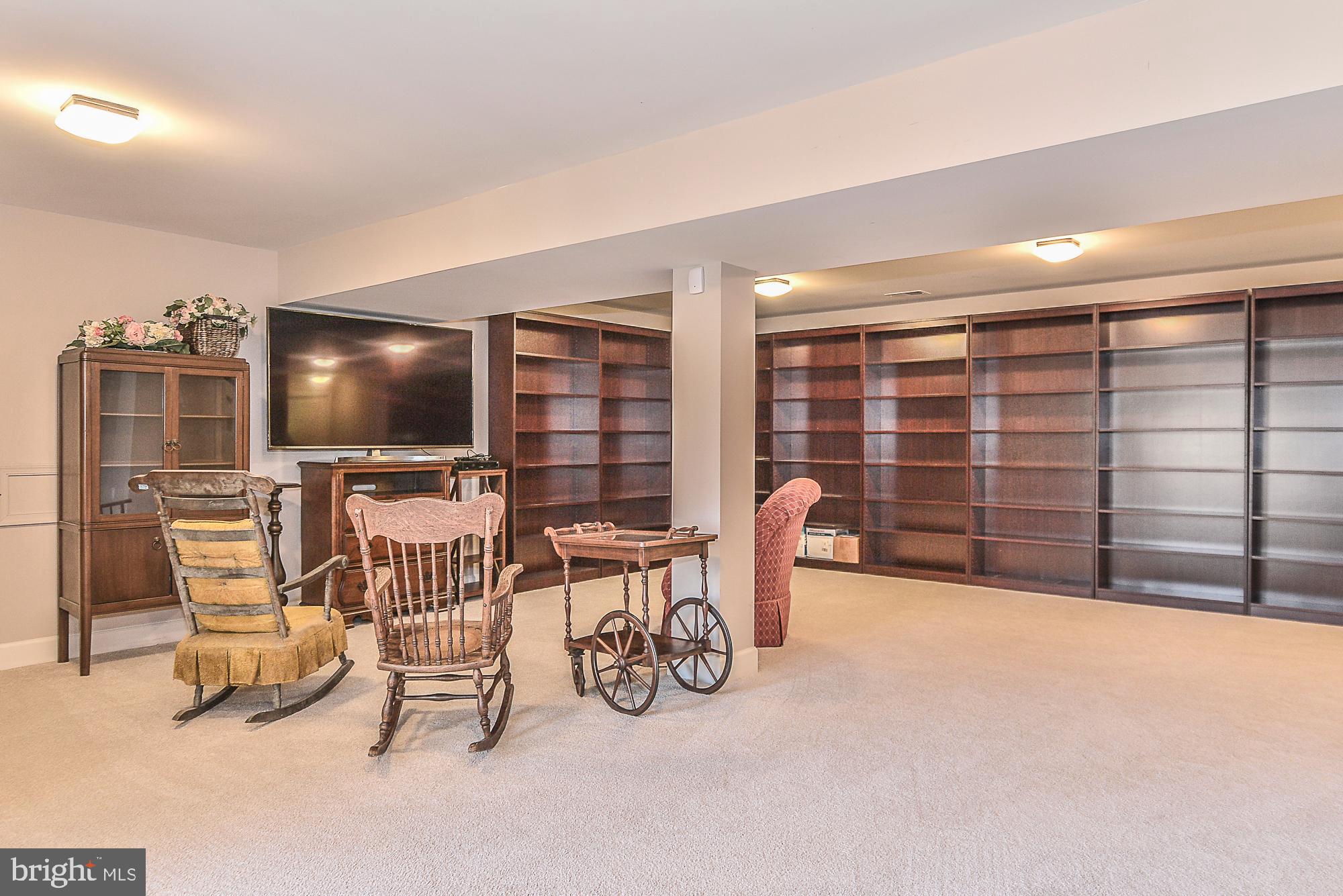 7823 Roundabout Way Springfield, VA 22153 - Photo 53 of 66 Gallery Image 53