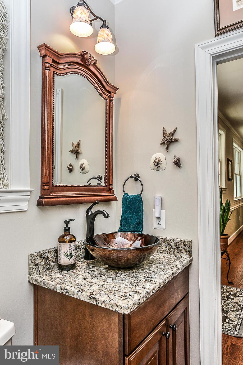 7823 Roundabout Way Springfield, VA 22153 - Photo 7 of 66 Gallery Image 7