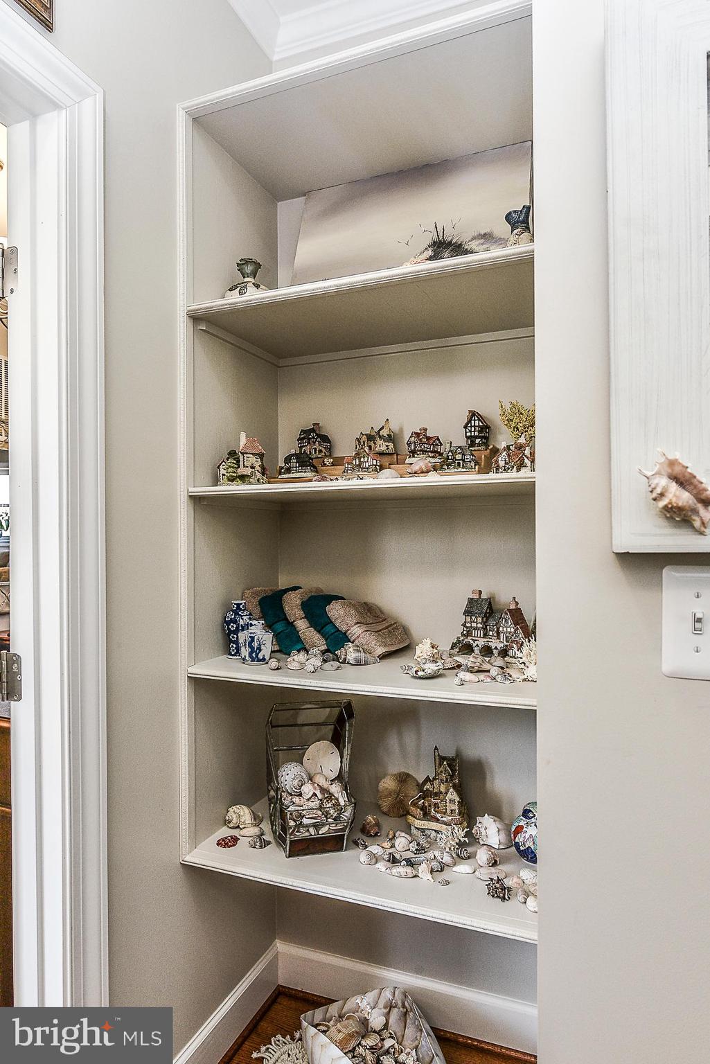7823 Roundabout Way Springfield, VA 22153 - Photo 8 of 66 Gallery Image 8