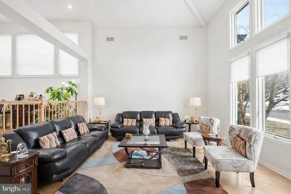 $998,000 | 310 Sayre Drive, Princeton, NJ 08540