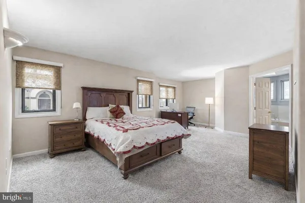 $998,000 | 310 Sayre Drive, Princeton, NJ 08540