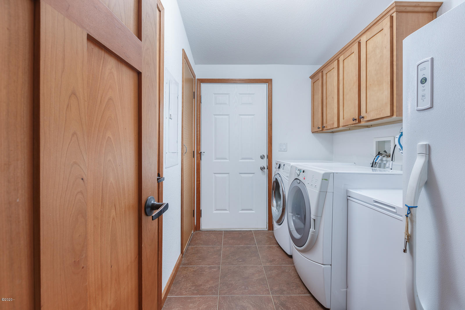 9357 Yaquina Bay Road Newport, OR 97365 - Photo 24 of 47 Utility room