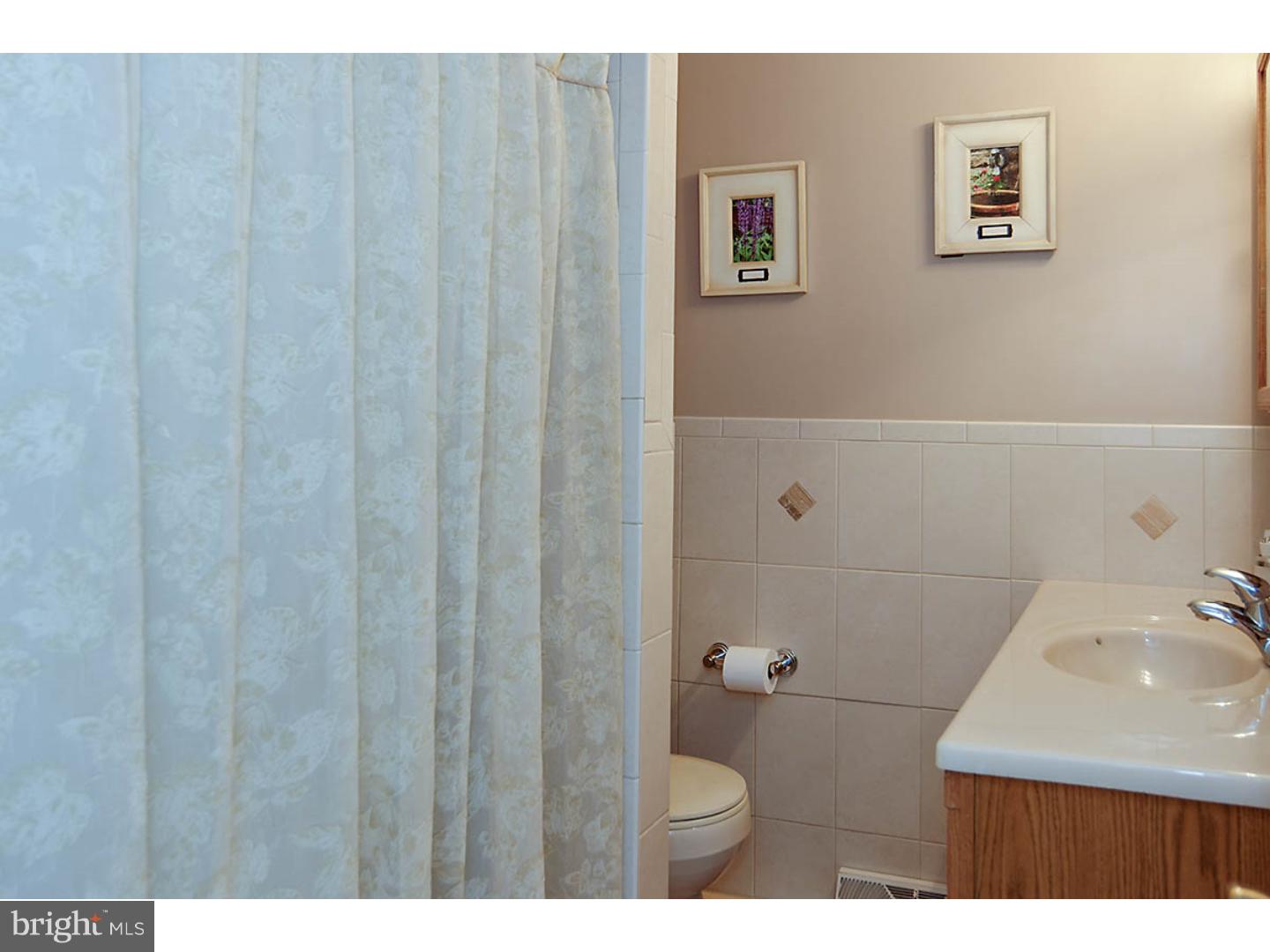 17 Ridgewood Circle Haddonfield, NJ 08033 - Photo 18 of 24 Gallery Image 18