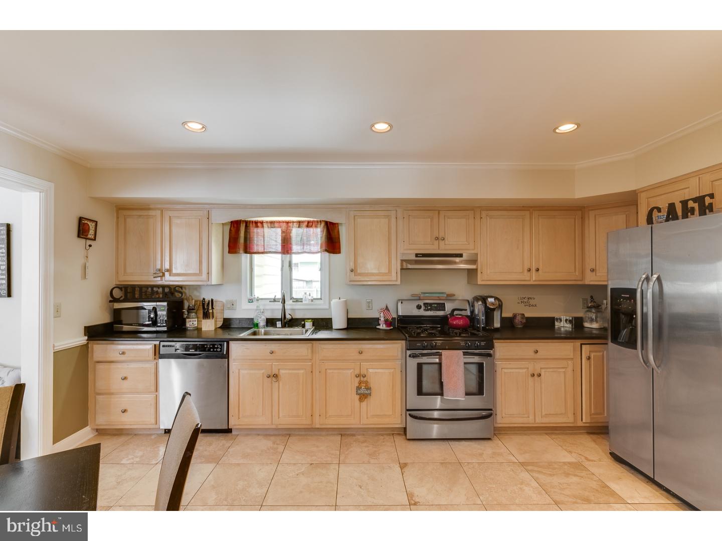 128 Miry Brook Road Hamilton, NJ 08690 - Photo 8 of 23