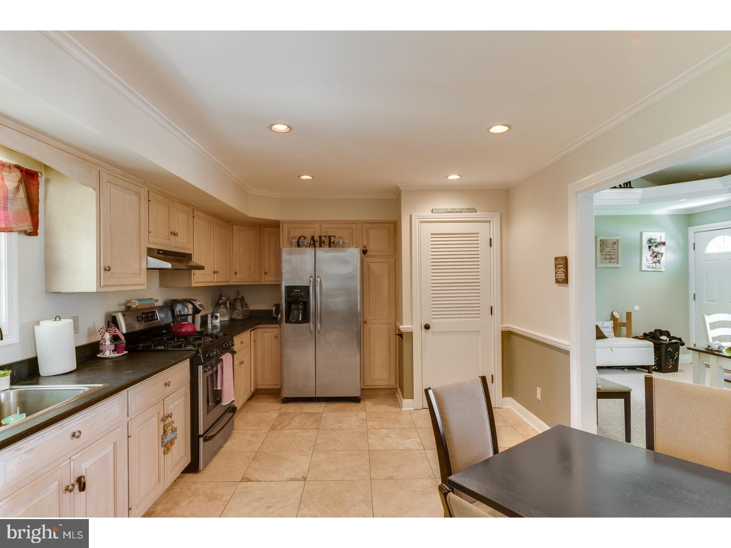 128 Miry Brook Road Hamilton, NJ 08690 - Photo 9 of 23